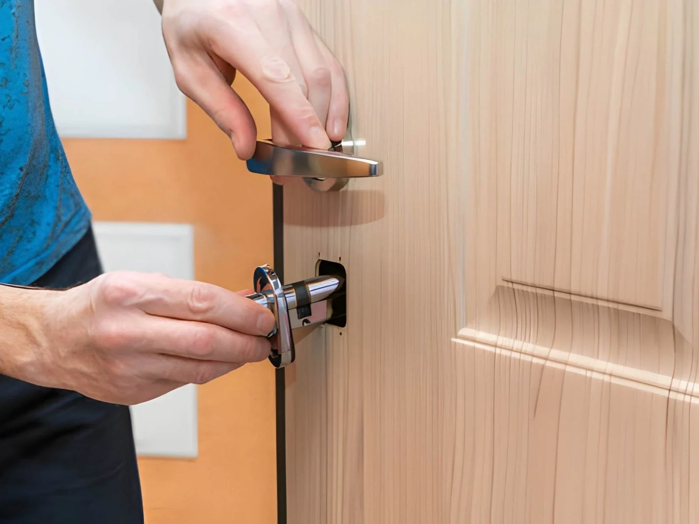 Installation and replacement of door locks door repair
